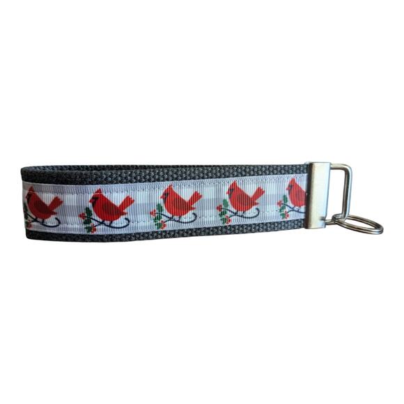 Cardinal Plaid Keychain Wristlet Handmade Key FOB Gray Winter Scene Bird Present - Picture 1 of 5